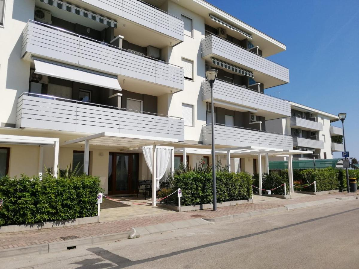 Condominio Diana Est- Gemini Bibione Dış mekan fotoğraf
