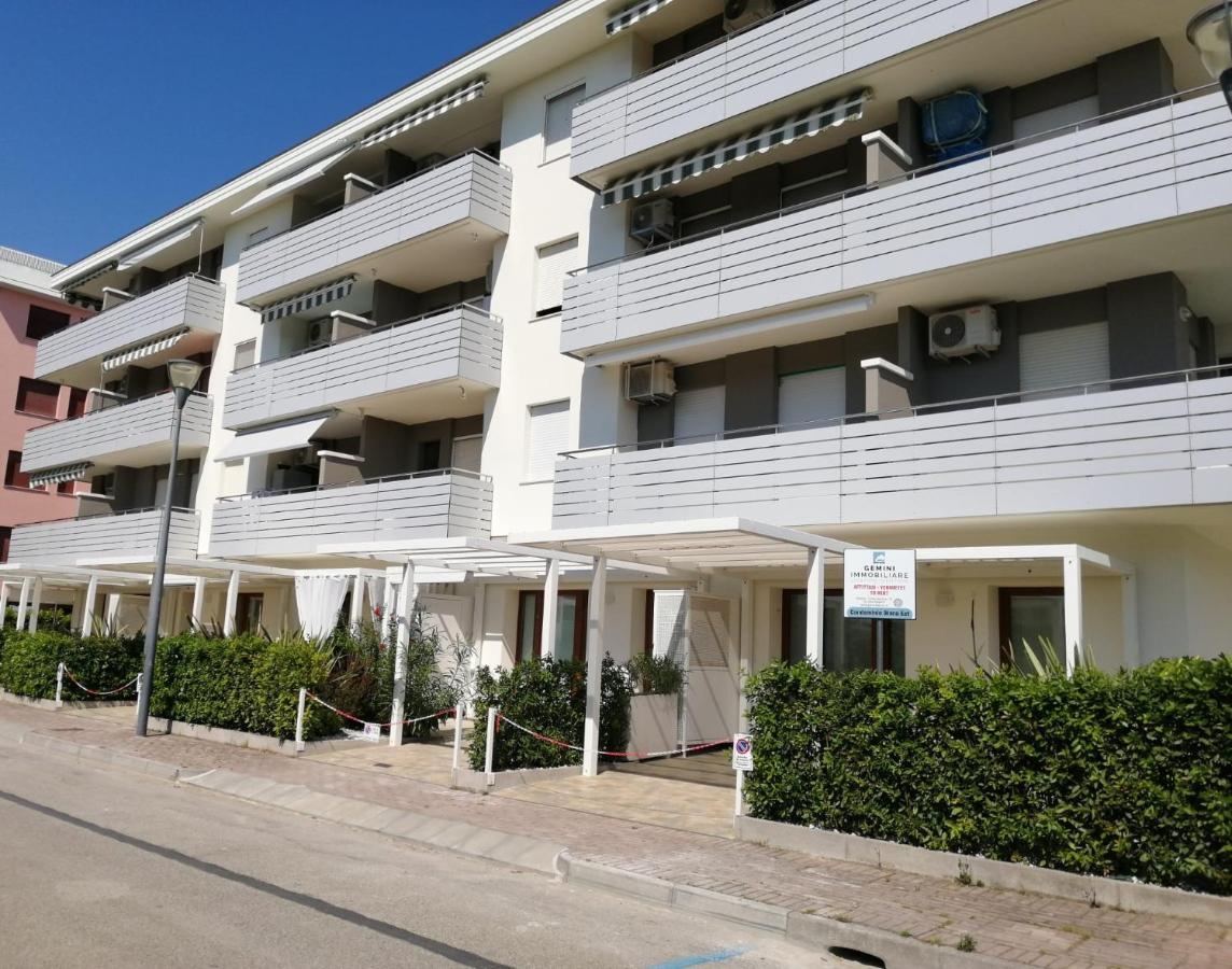 Condominio Diana Est- Gemini Bibione Dış mekan fotoğraf